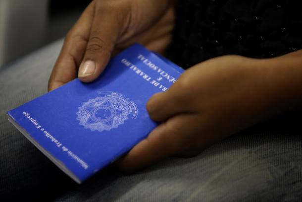 Mercado de Trabalho na Amazônia Legal: Uma Análise Comparativa Com o Resto do Brasil