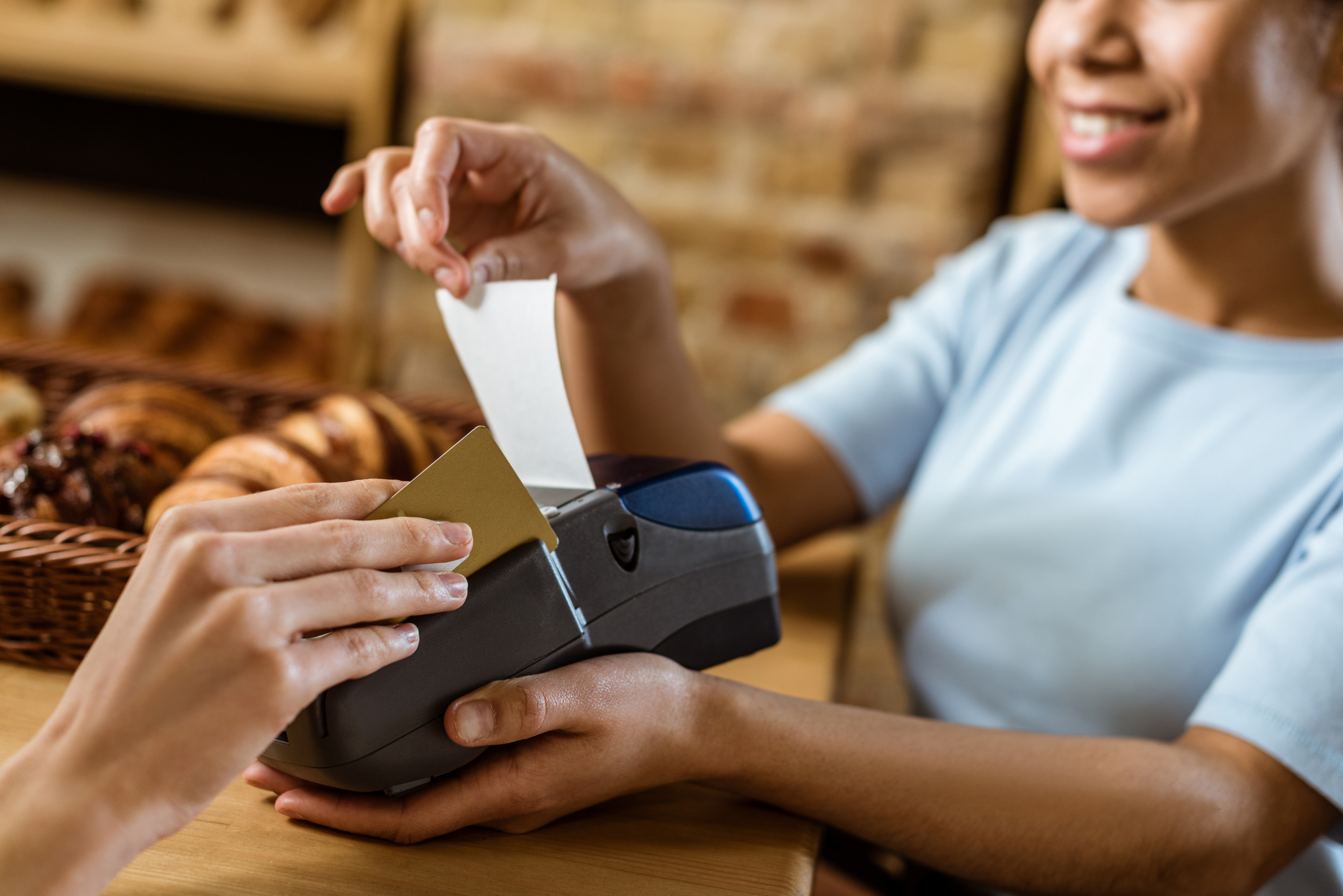 The Dynamic Nature of Employment And Income in The Legal Amazon: Services